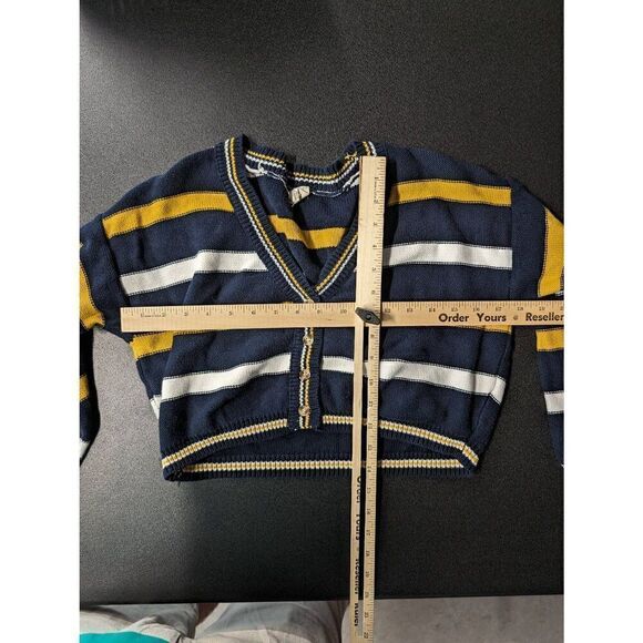 Ijoah Striped Knitted Cardigan, Cropped Long Sleeve V Neck Top Size Small - Picture 5 of 5